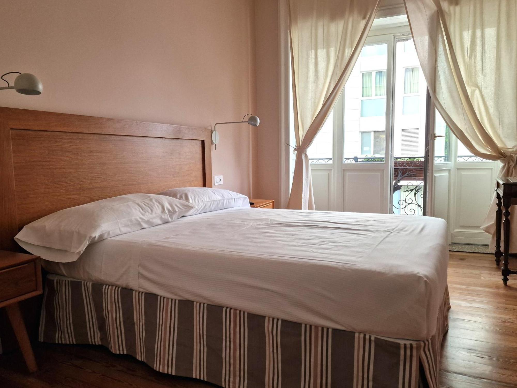 B&B Residenza Cavour Como Exteriör bild