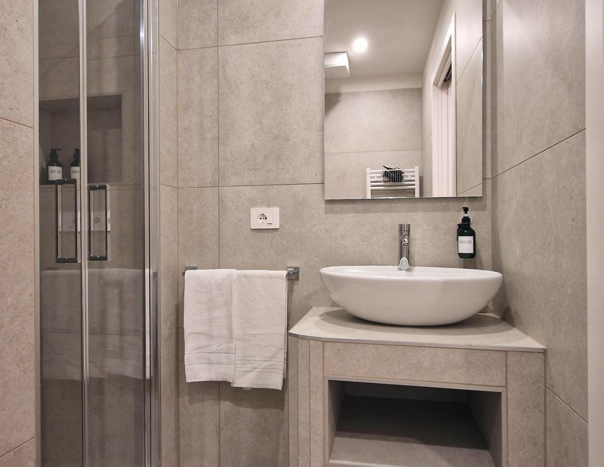 B&B Residenza Cavour Como Exteriör bild